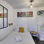 Le Nid Des Carmes Apartment *