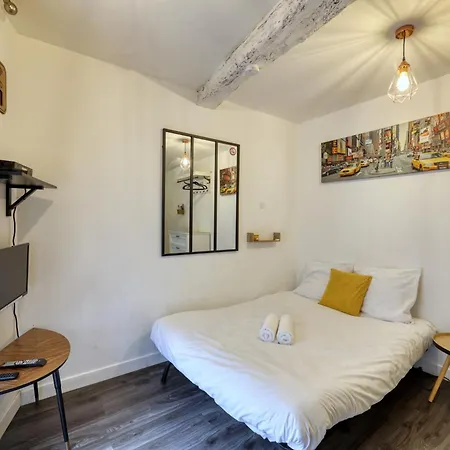 Le Nid Des Carmes Apartament